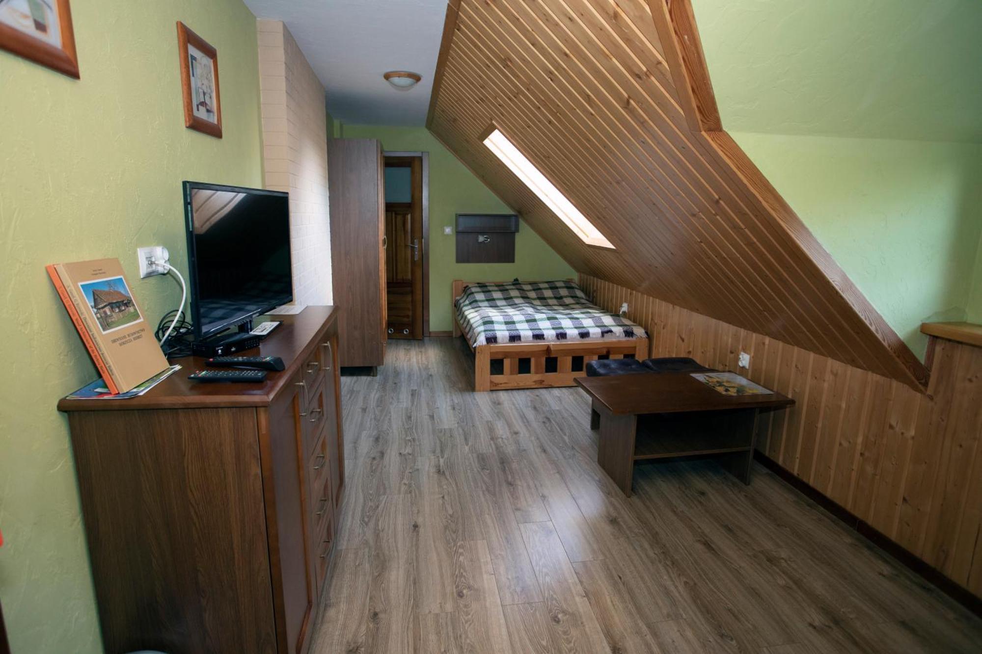 Dom Pod Lipa Villa Jaminy Dış mekan fotoğraf