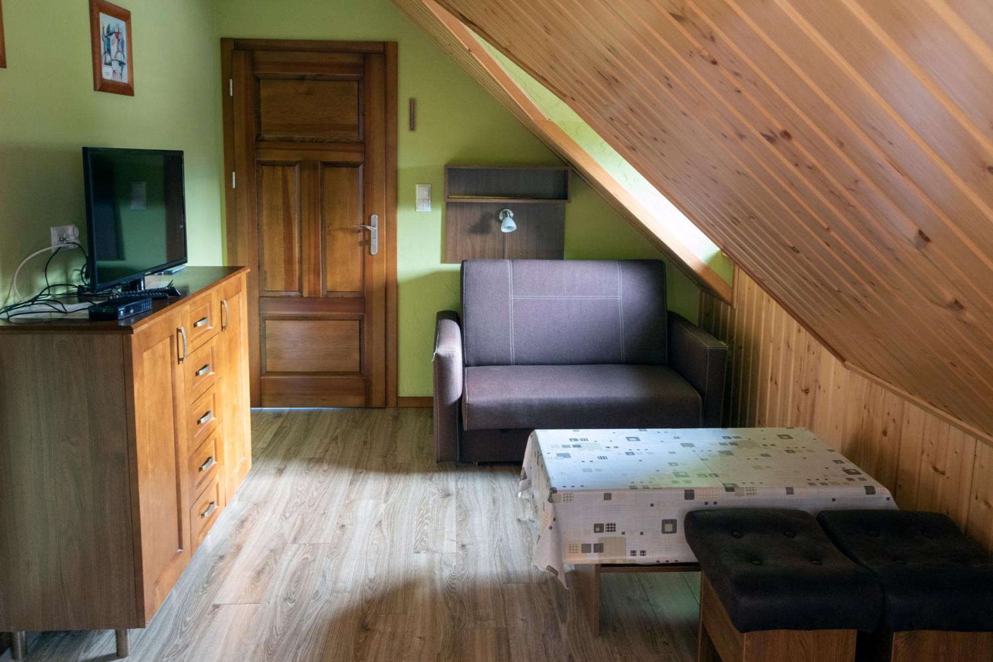 Dom Pod Lipa Villa Jaminy Dış mekan fotoğraf
