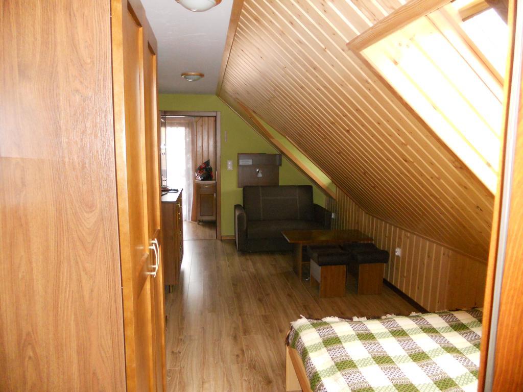 Dom Pod Lipa Villa Jaminy Dış mekan fotoğraf